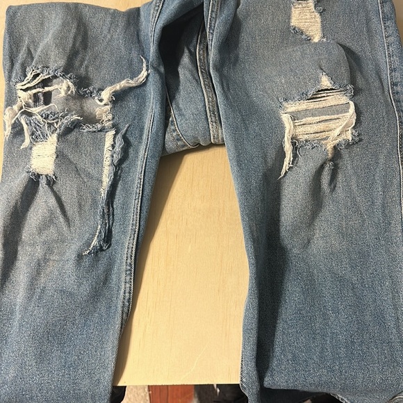 Hollister Dad Jeans - Picture 7 of 7